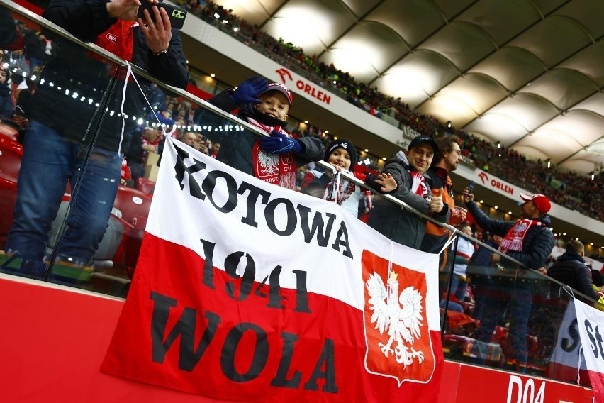 Kibice z Podkarpacia na meczu Polska - Albania na Stadionie Narodowym w Warszawie [ZDJĘCIA]
