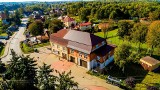 Gmina Wieliczka. Dom Kultury w Czarnochowicach zyskał nową kondygnację. Za chwilę finał rozbudowy [ZDJĘCIE]