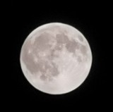 Pełnia Zimnego Księżyca 2020. Jak wygląda nad Opolszczyzną? Zobaczcie zdjęcia internautów nto