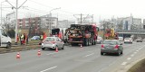 Kłopoty pasażerów MPK we Wrocławiu. Wykolejenie i zatrzymanie tramwaju