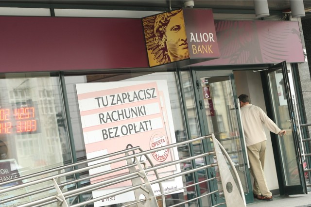 Alior Bank przejmuje część Banku BPH. Zmiana wejdzie w życie od początku listopada.