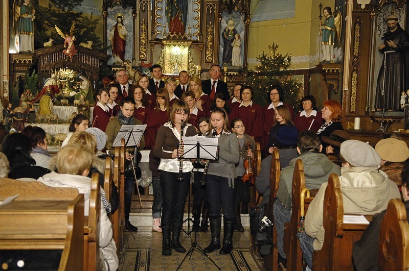 Koncert koled w 100-letniej kaplicy św. Franciszka w starym...