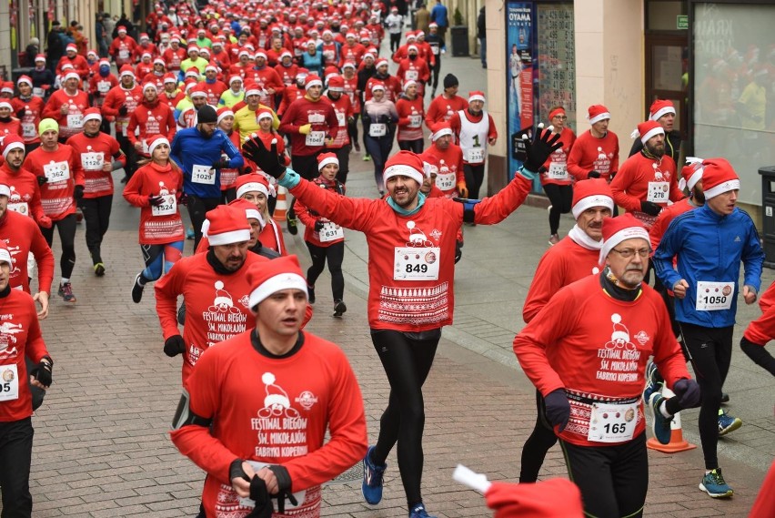 Półmaraton Świętych Mikołajów to od lat jedna ze sportowych...