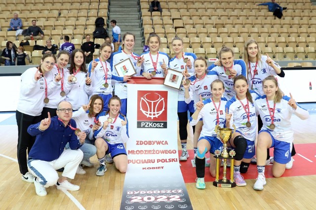 Enea AZS AJP Gorzów z trenerem Robertem Pieczyrakiem zdobyła Młodzieżowy Puchar Polski w turnieju finałowym w Bydgoszczy