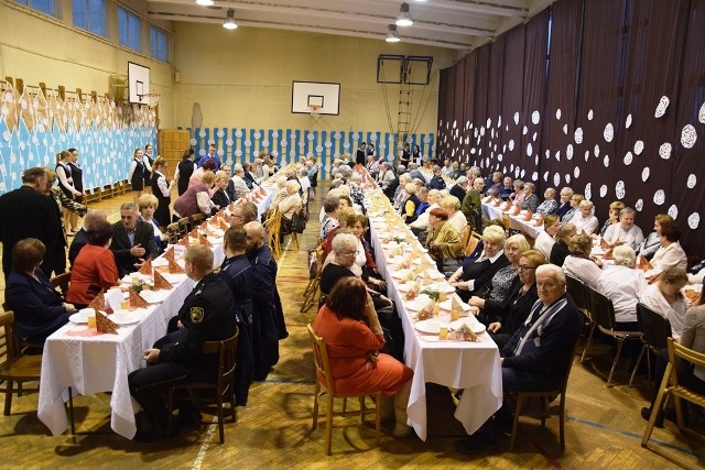 Spotkanie wigilijne w bielskim osiedlu Złote Łany