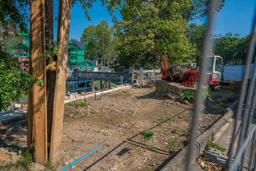 Krynica- Zdrój. Trwa zapowiedziana rewitalizacja słynnego Parku Dukieta