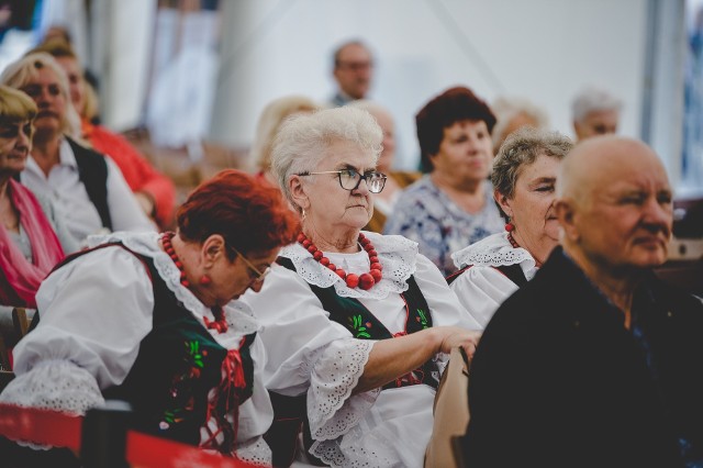 Dni Seniora w Zespole „Śląsk” w Koszęcinie - Senior aktywny artystycznieZobacz kolejne zdjęcia. Przesuwaj zdjęcia w prawo - naciśnij strzałkę lub przycisk NASTĘPNE