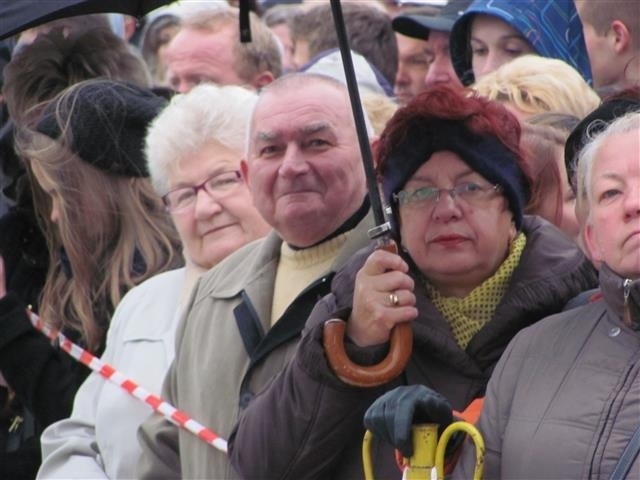 Defilada i ślubowanie strażaków w Częstochowie. Towarzyszyły...