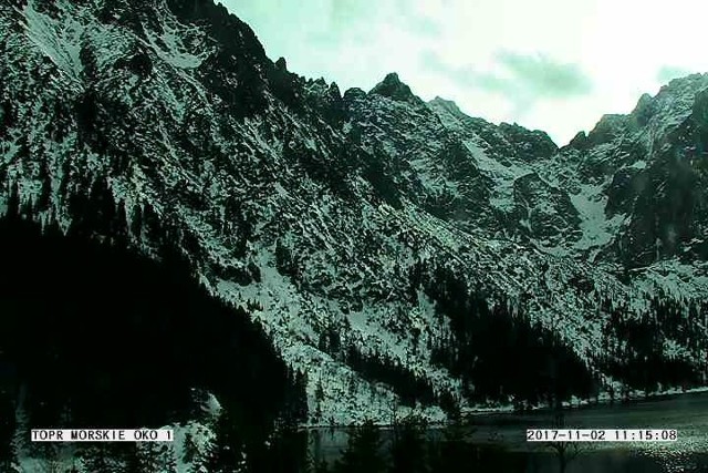 Morskie Oko widok na Rysy