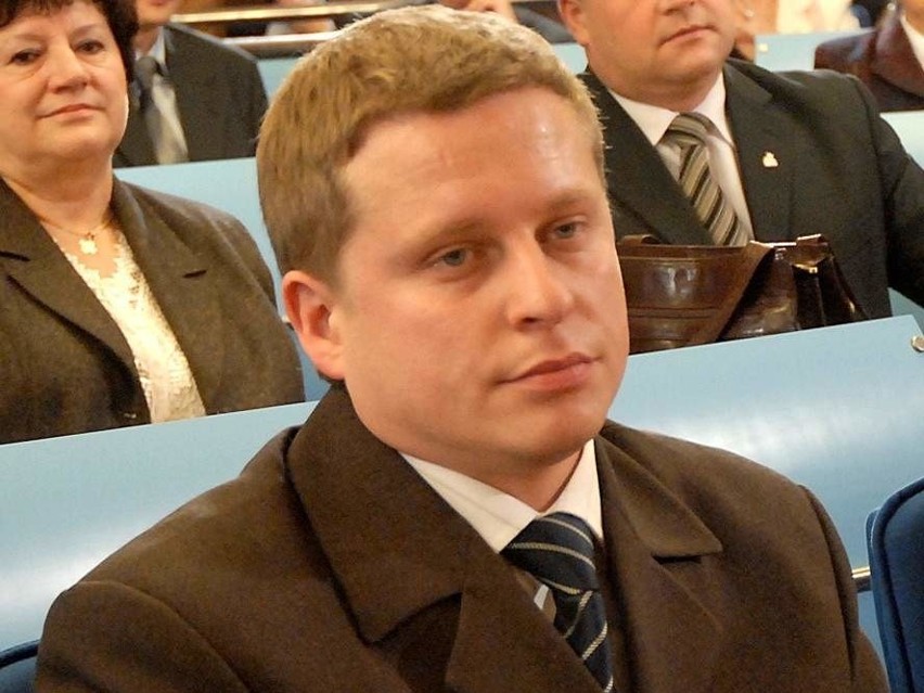 Paweł Gzyl, były radny, obecnie dyrektor gabinetu marszałka...