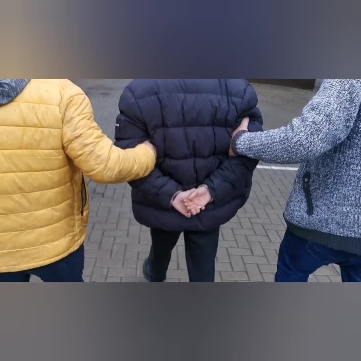 Białystok. Kurier fałszywych policjantów zatrzymany na gorącym uczynku. Został aresztowany (zdjęcia, wideo)