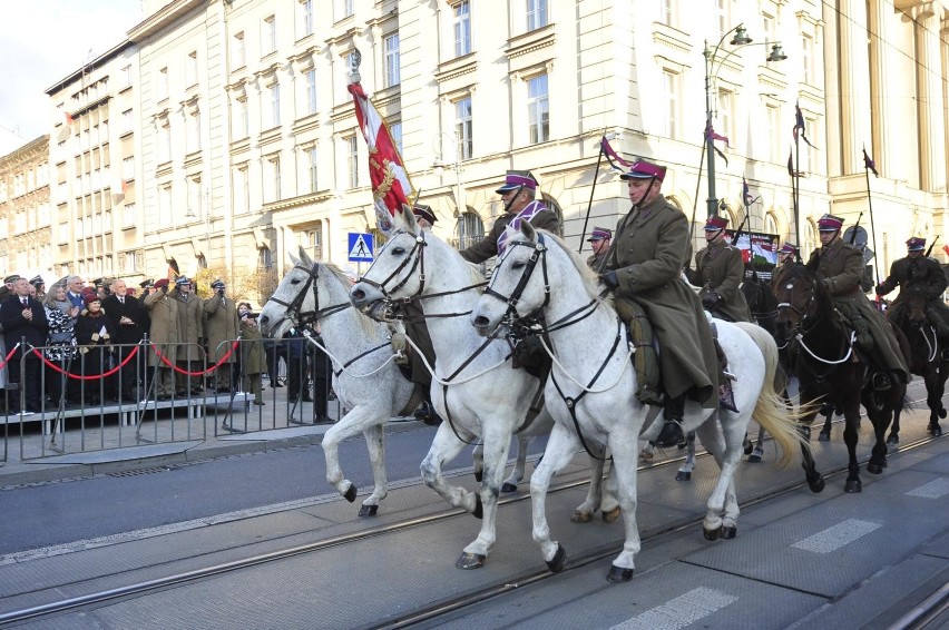 Kraków. Tak kiedyś 11 listopada obchodziliśmy Święto Niepodległości. W tym roku tego zabraknie [ZDJĘCIA]