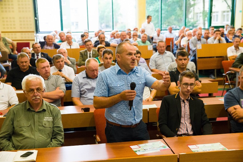 Debata z rolnikami o ASF w Urzędzie Marszałkowskim