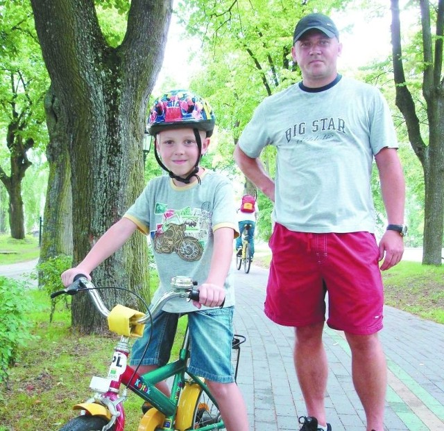 &#8211; Uczę synka jeździć rowerem, żebyśmy mogli wyruszać na wspólne wyprawy. A taka promenada to dobre miejsce do przejażdżek &#8211; uważa Mariusz Białozierski, tata Maksyma.