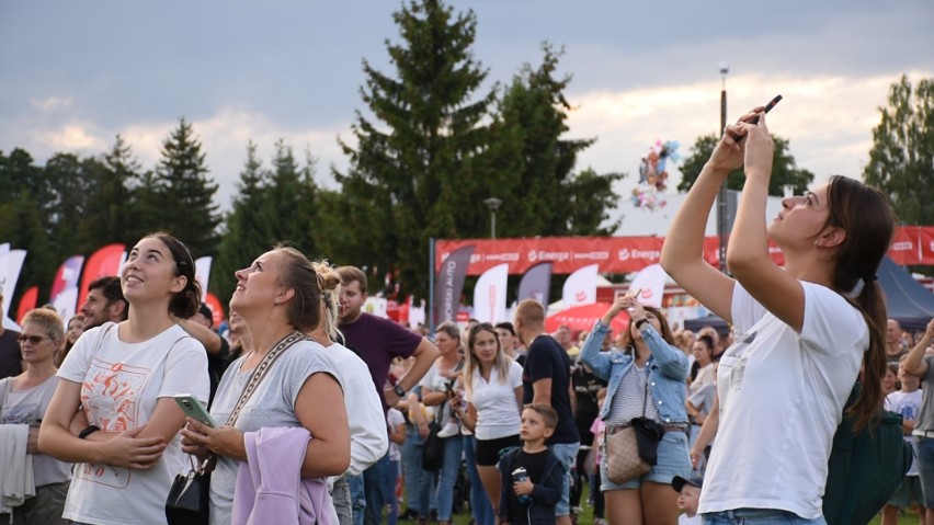 Balonowe Mistrzostwa Polski 2023 w Rypinie. Impreza przyciągnęła turystów z całego Kujawsko-Pomorskiego. Zobacz wideo
