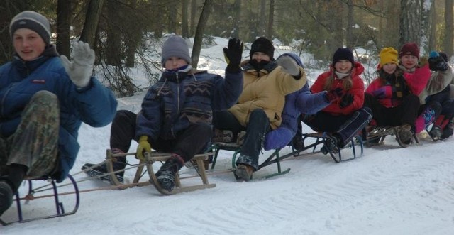 Po zabawie na śniegu na dzieci będzie czekało ognisko.