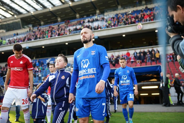 Na zdjęciu: Tomasz Foszmańczyk (w środku)