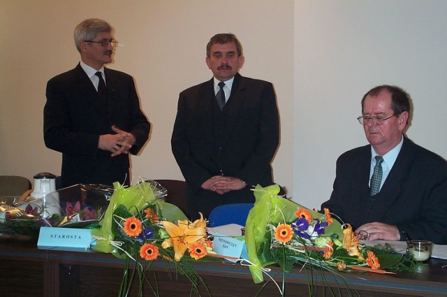Najważniejsi ludzie w powiecie namysłowskim: (od lewej) wicestarosta Adam Maciąg, starosta Andrzej Spór i przewodniczący Antoni Płócieniczak.