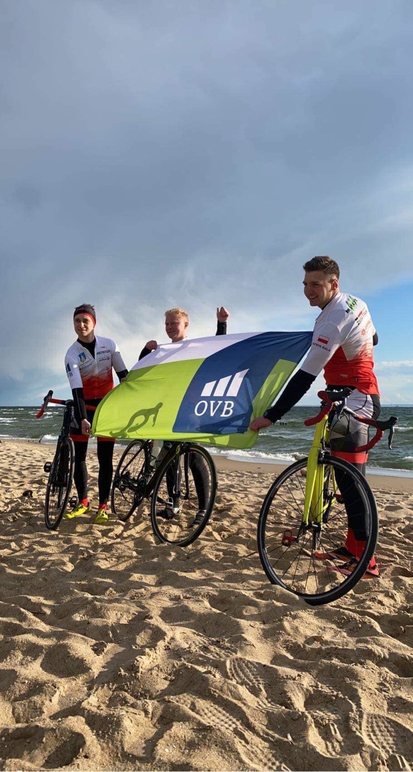 Zakopane-Hel. w pięć dni pokonali 800 km na rowerach z Gubałówki nad morze. Wszystko dla chorego dwulatka