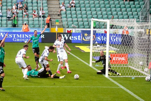 Pogoń Szczecin – Legia Warszawa ONLINE. Gdzie oglądać w telewizji? TRANSMISJA NA ŻYWO