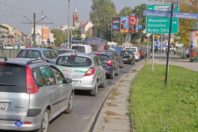 Ruch był sparaliżowany. Najgorzej było m.in. między rondami Matecznego i Grunwaldzkim Fot:  Anna Kaczmarz