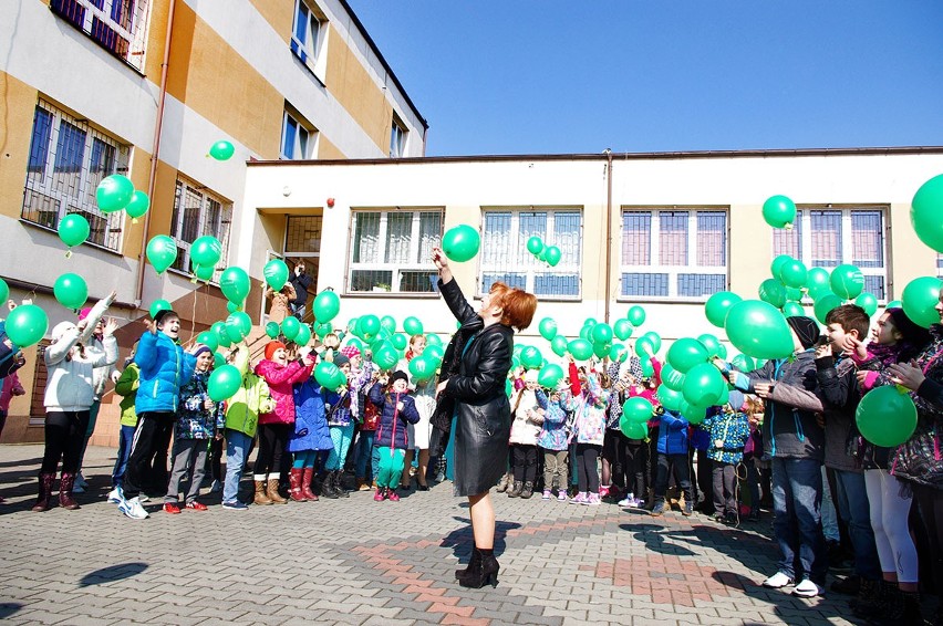 300 zielonych baloników na powitanie wiosny w Strzyżowicach [ZDJĘCIA]