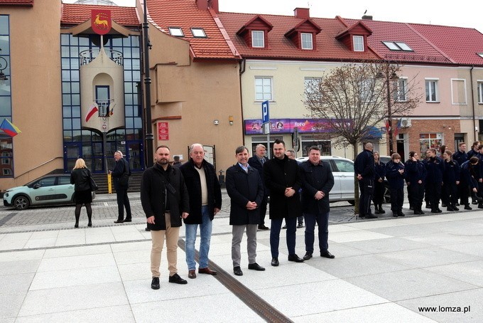 Inscenizacja historyczna Zbrodni Katyńskiej w Łomży. Rekonstruktorzy przypomnieli o tragicznych wydarzeniach sprzed lat