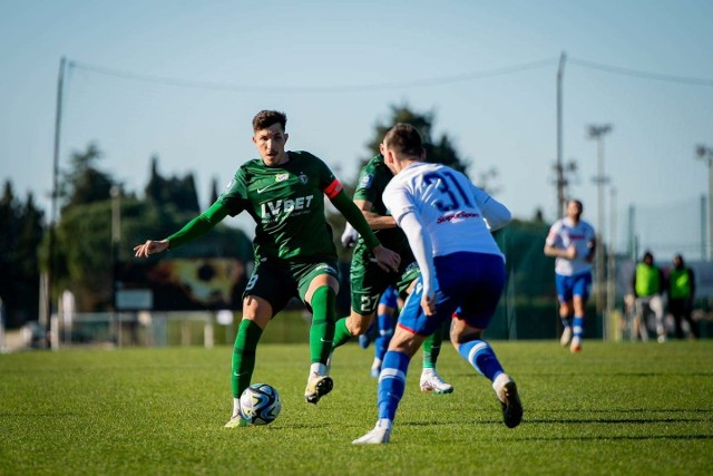 Śląsk Wrocław przegrał z Hajdukiem Split w Chorwacji 1:3. Wszystkie gole padły w końcowej fazie meczu