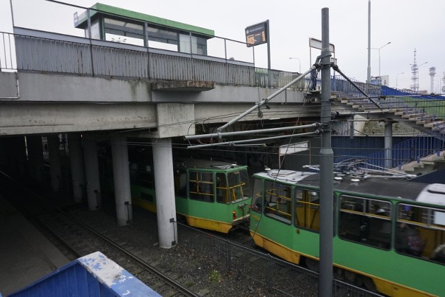 Po godzinie 16 doszło do awarii tramwaju linii nr 15. Na trasie PST nastąpiło wstrzymanie ruchu.