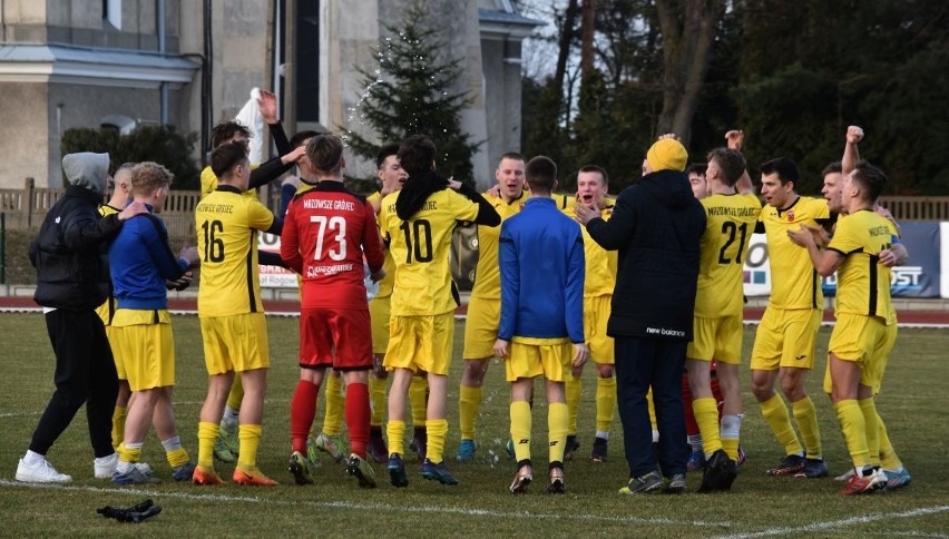 Mazowesze Grójec ograło Proch Pionki 3:1. Więcej na...