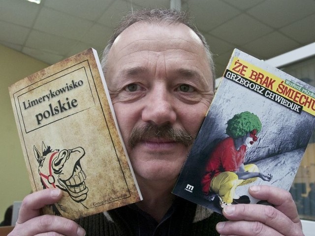 Grzegorz Chwieduk jest autorem dwóch książek z zabawnymi wierszami i fraszkami. Najnowszą z nich będzie prezentować w czwartek w słupskiej bibliotece.