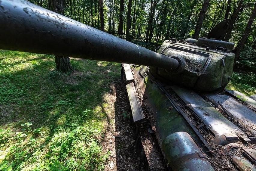 Czołg w Żorach przy niegdysiejszej Alei Zwycięstwa był...