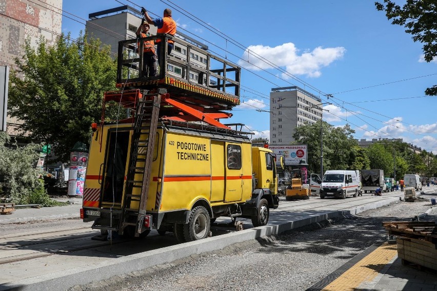 Kraków. Remonty trwają, nowe zmiany dla kierowców i pasażerów [SZCZEGÓŁY]