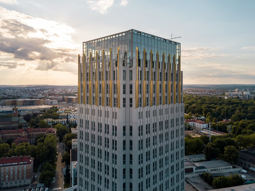 Kraków. Powstaje piętro pokazowe w wieżowcu Unity Tower. A co z tarasem widokowym? [ZDJĘCIA, WIZUALIZACJE]