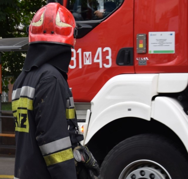 W poniedziałek po godzinie 13 w gminie Jasieniec spłonęła maszyna do podgrzewania kruszywa w firmie produkującej asfalt.
