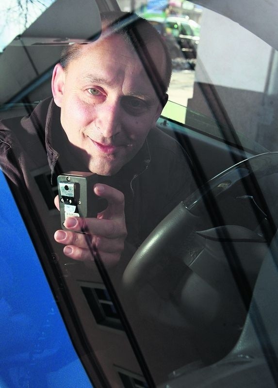 Taksówkarz Leszek Kulczyk chciałby pomagać policji