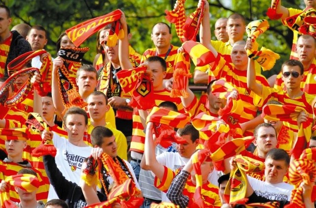 Wśród kibiców Jagiellonii trwa mobilizacja. Po długiej przerwie z trybun białostockiego stadionu znów prowadzony będzie zorganizowany doping.
