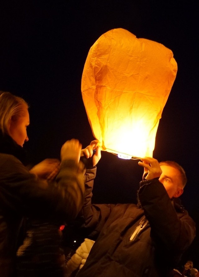 Lampion. Symbol walentynkowej miłości