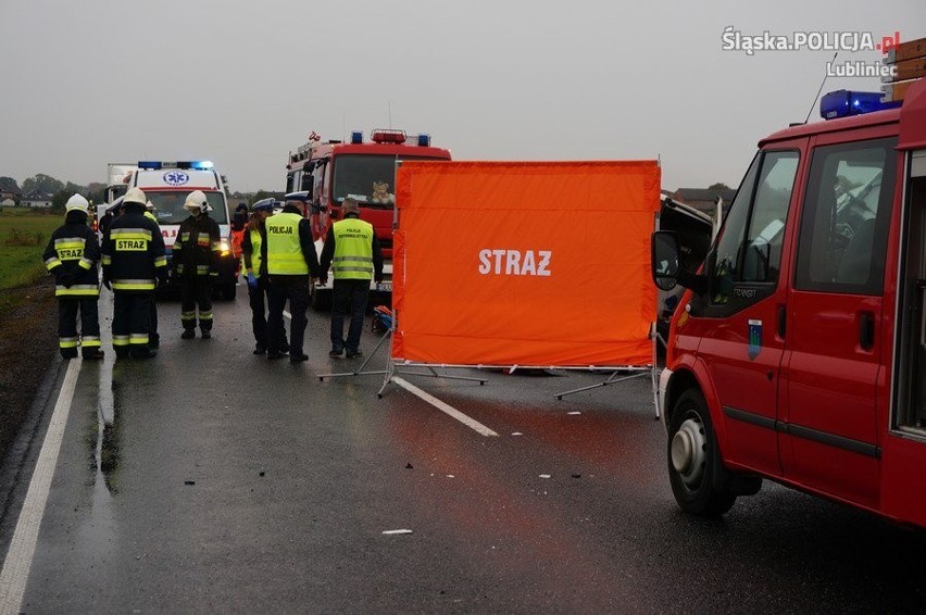 Wypadek w Glinicy. TiR uderzył w busa