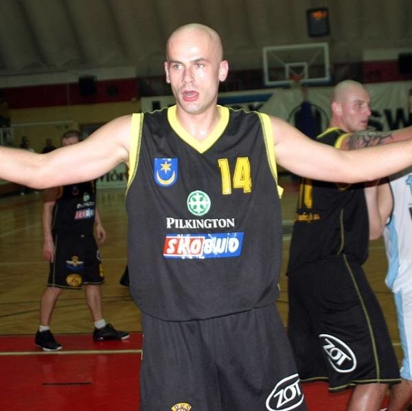 Krzysztof Zych jest silnym punktem drużyny koszykarzy Siarki Tarnobrzeg.