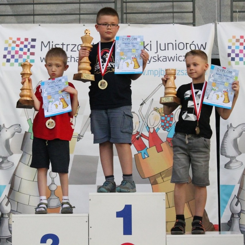 Mistrzostwa Polski w szachach. Białostoccy juniorzy z medalami (zdjęcia)