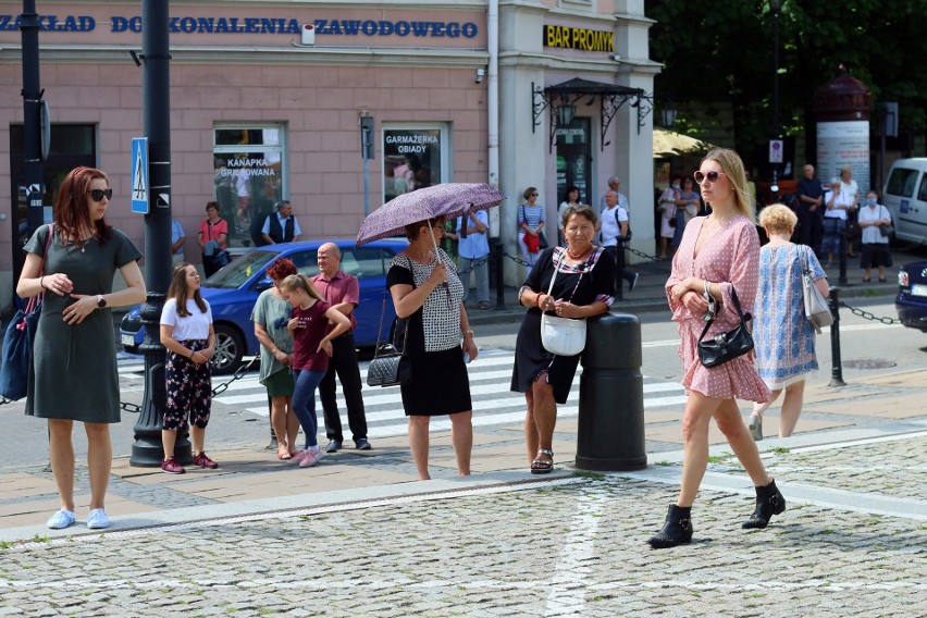 Boże Ciało w Lublinie. Procesje wyszły mimo epidemii, ale nie wszędzie. Zobacz zdjęcia 