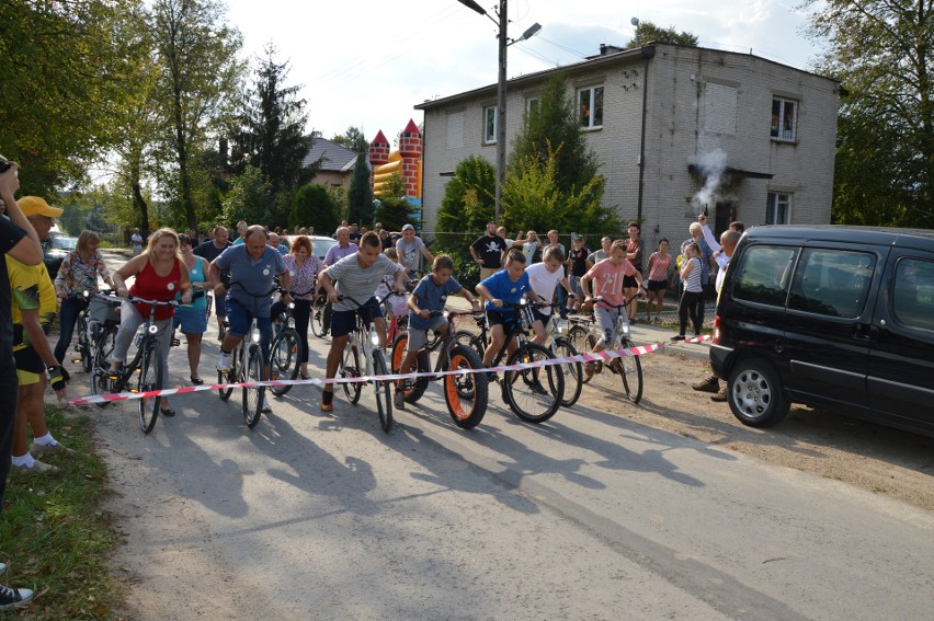 Tour de Kolgne w Wiązownicy-Kolonii. Walczyli o puchary burmistrza i o rower