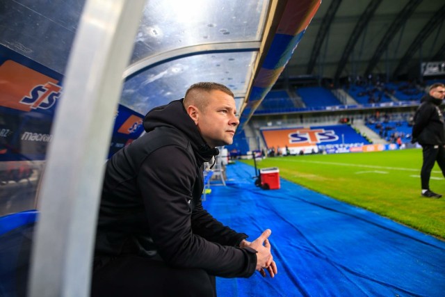 06.11.2022, aj poznan ,  pilka nozna pko ekstraklasa lech poznan - korona kielce  nz trener kamil kuzera (korona) . glos wielkopolski. fot. adam jastrzebowski/polska press