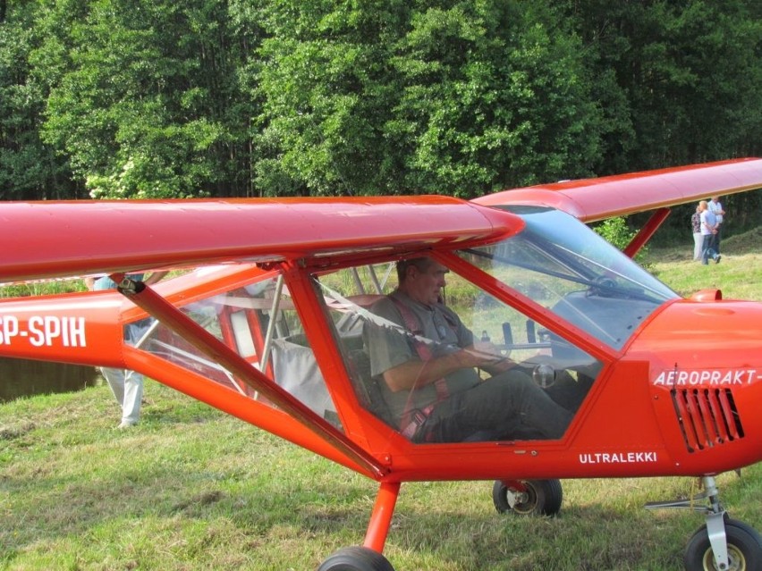 Krzysztof Jurkiewicz w swoim ultralekkim samolocie