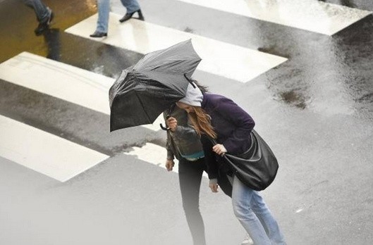 Fabienne nad Polską. Uważajcie na porywisty wiatr i gwałtowne opady deszczu. Będzie groźnie! [24.09.18]