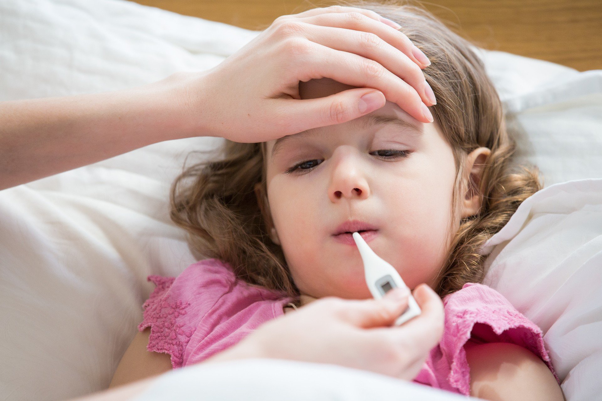 Jak zbić gorączkę, kiedy należy ją zbijać? Domowe i farmakologiczne sposoby  na zbijanie wysokiej temperatury u dzieci i dorosłych! | Strona Zdrowia