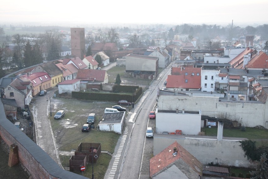 Byczyna ze szczytu 30-metrowej drabiny strażackiej