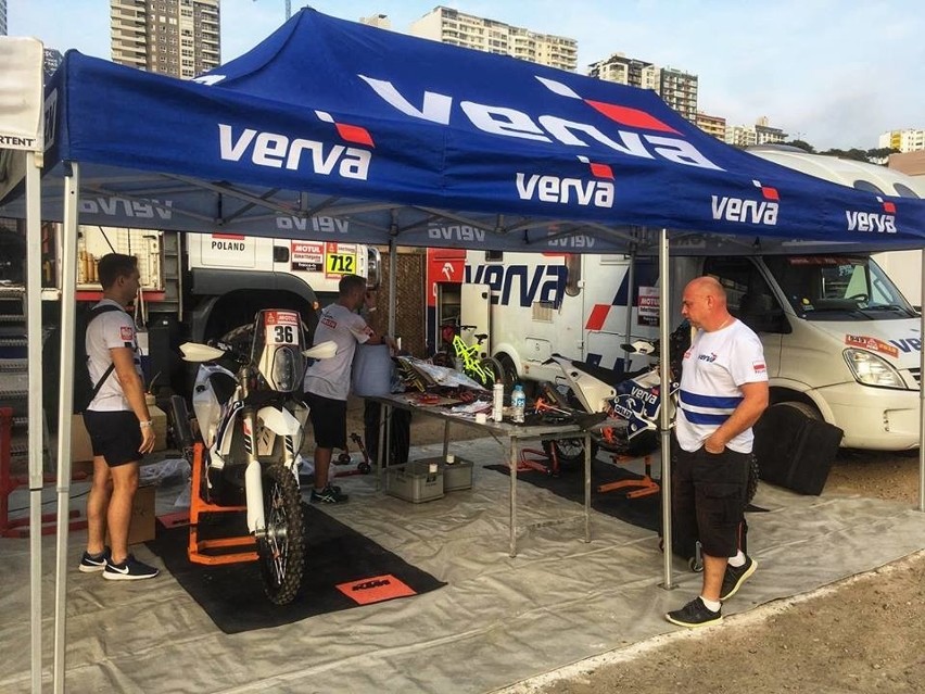 Maciej Giemza już w Peru. Motocyklista z Piekoszowa czeka na start w Rajdzie Dakar
