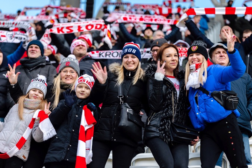 Kulisy meczu ŁKS -Stal Rzeszów. Trener nie rozumie niektórych decyzji arbitra. Zobaczcie zwycięską bramkę i radość Ochronczuka